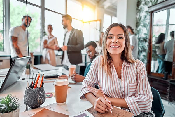 Líder de equipo de marketing especialista en generación de estrategias b2b