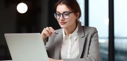Equipo de ventas utilizando marketing automation