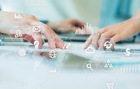 Cómo aprovechar el contenido dinámico con un CRM