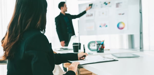 Cómo usar dashboards compartidos para alinear marketing, ventas y liderazgo