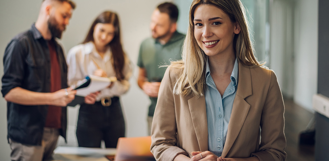 Equipo y líder de marketing creango estrategias B2B